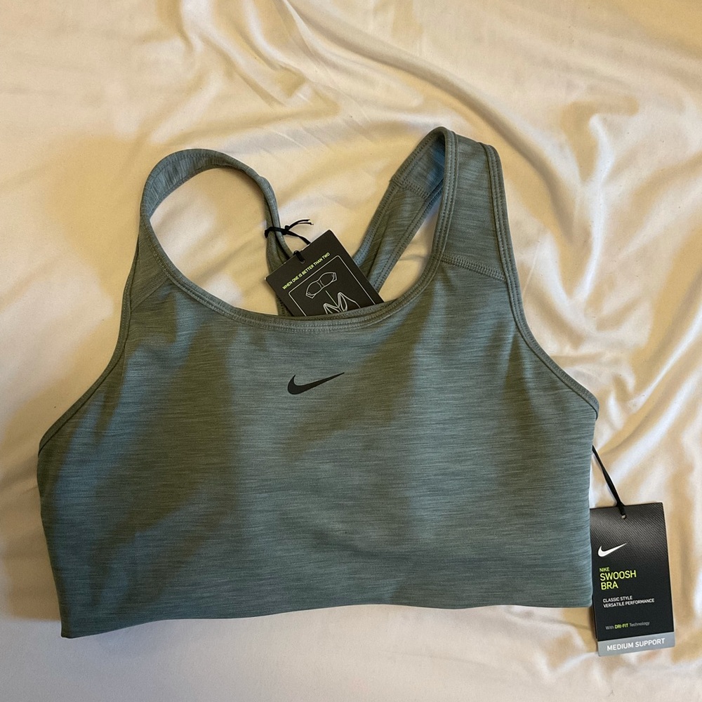 NWT Large Nike Sports Bra